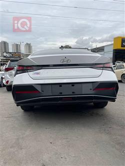 هیوندای ئەلەنترا